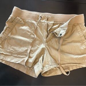 A.n.a Women's Tan Cargo Shorts